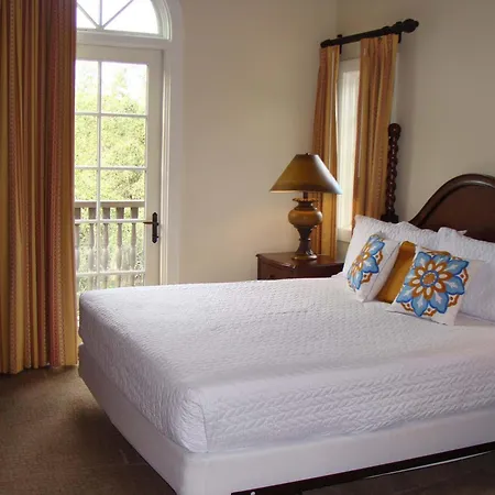 Villa 5319-S Cozy Retreat-Balcony-Grand Pool & Hot Tub
